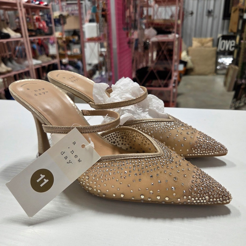 A New Day Sonia Rhinestone Pointed Toe Mules Beige Mesh Heels Womens 11 NEW